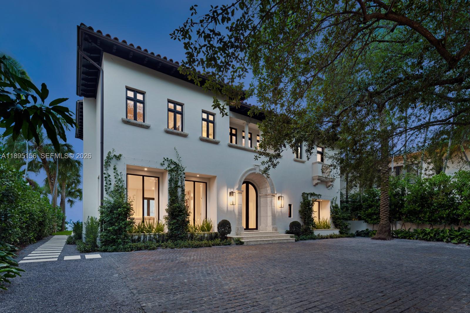 5300 N Bay Rd Miami Beach, FL 33140