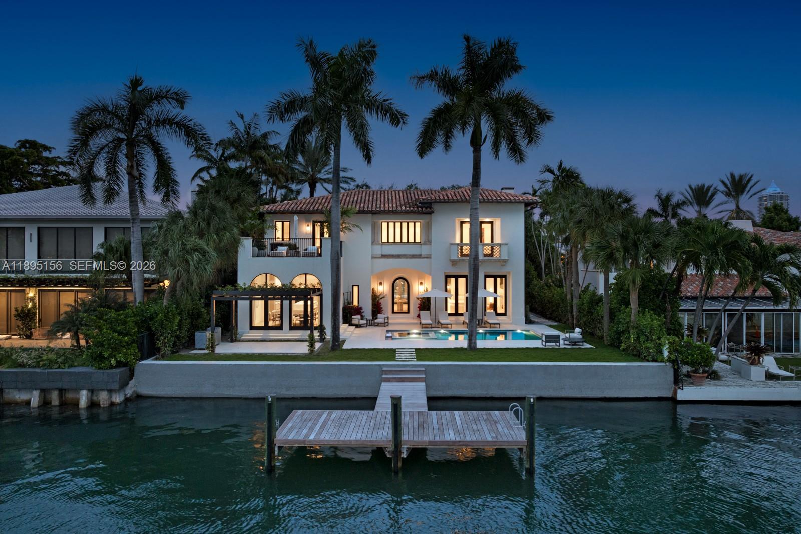 5300 N Bay Rd Miami Beach, FL 33140