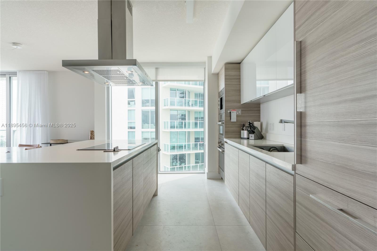 image Parque Towers Condo9