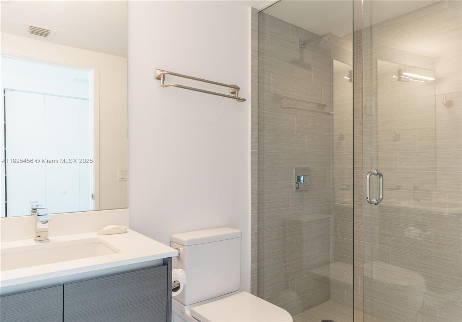 image Parque Towers Condo15