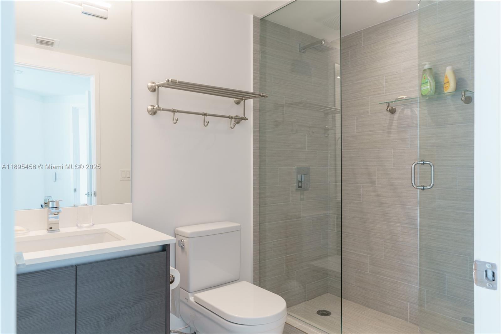 image Parque Towers Condo19