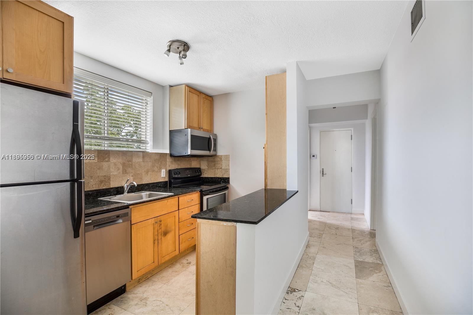 1025 SW 7th Ave #9
