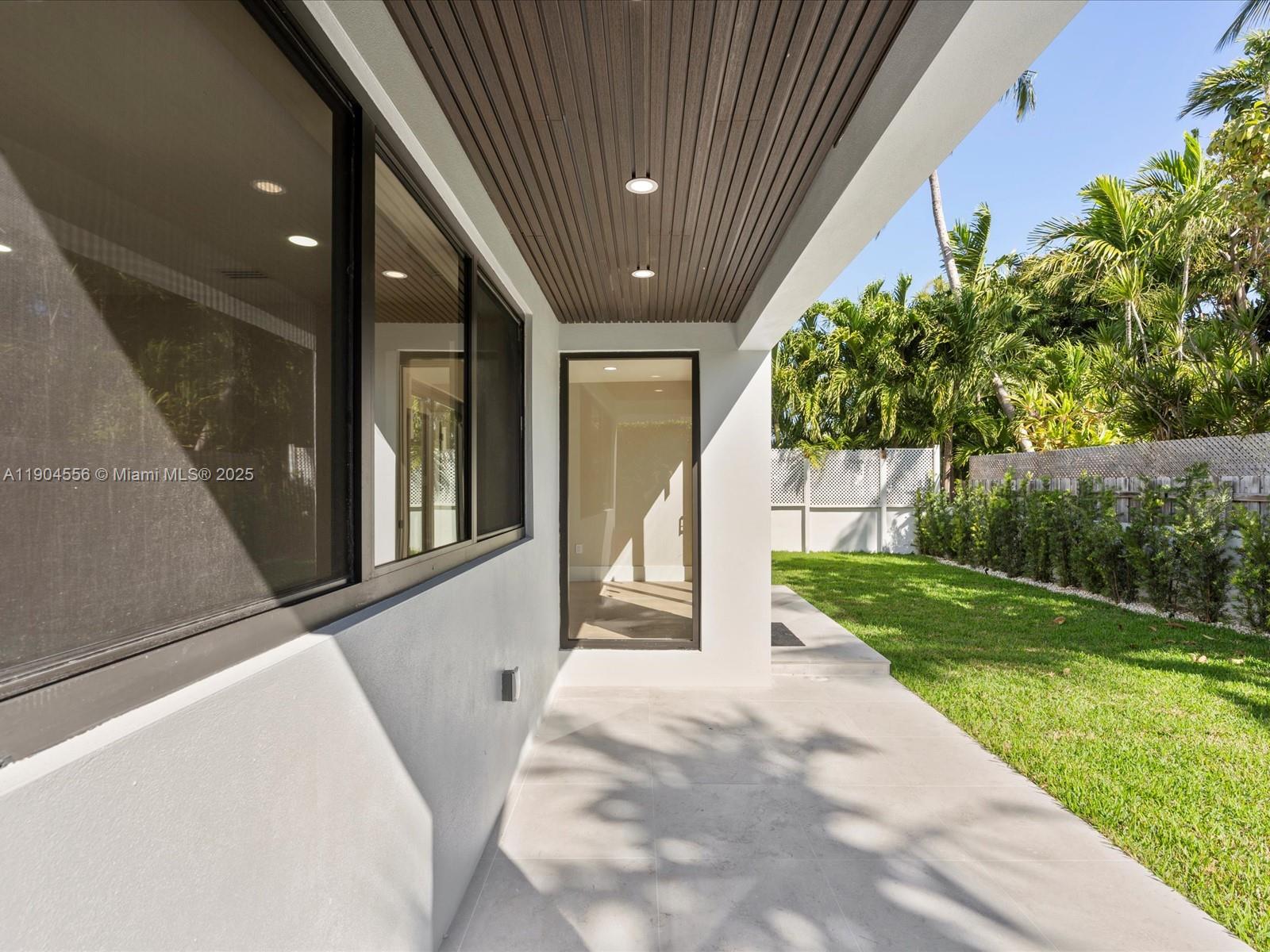 9073 Dickens Ave Surfside, FL 33154