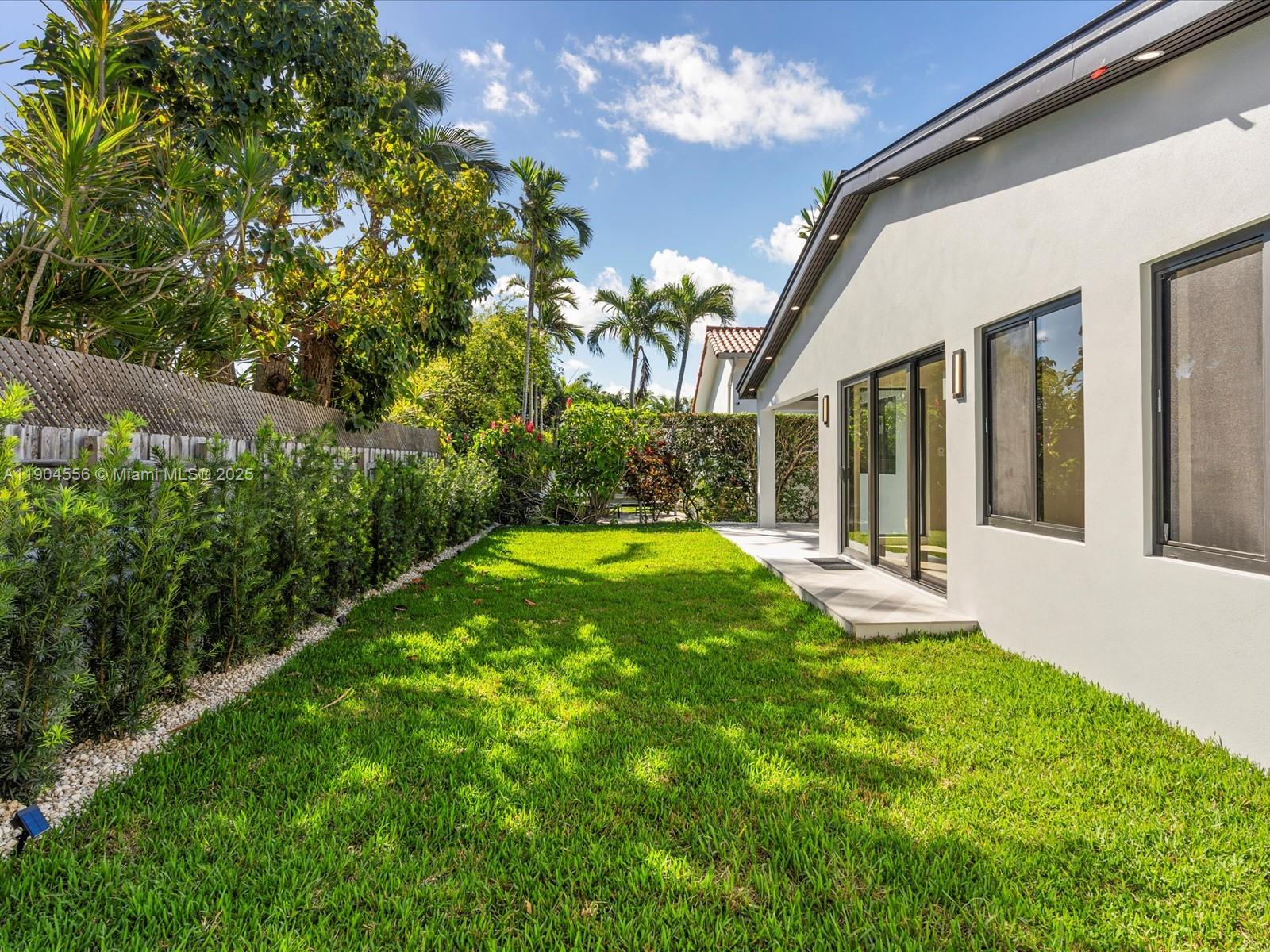 9073 Dickens Ave Surfside, FL 33154