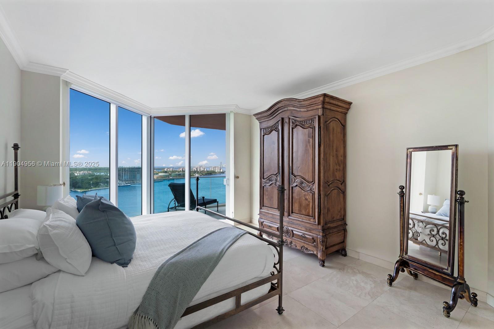 300 S Pointe Dr #1603 Miami Beach, FL 33139