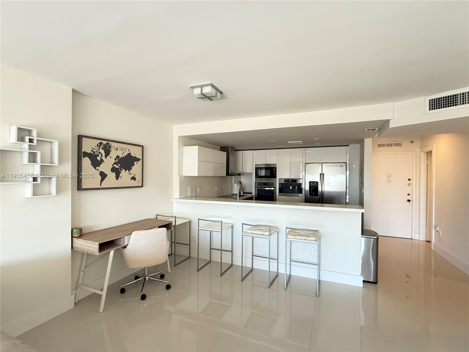 2780 NE 183rd St #1403