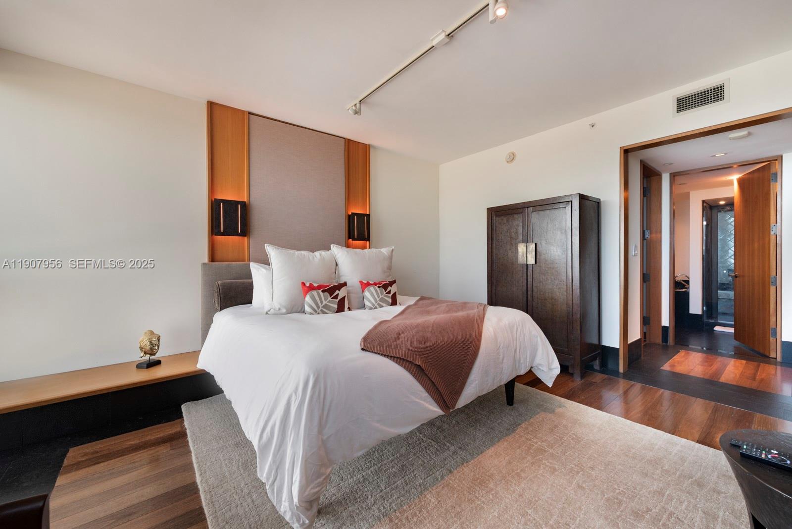 101 20th St #2004 Miami Beach, FL 33139