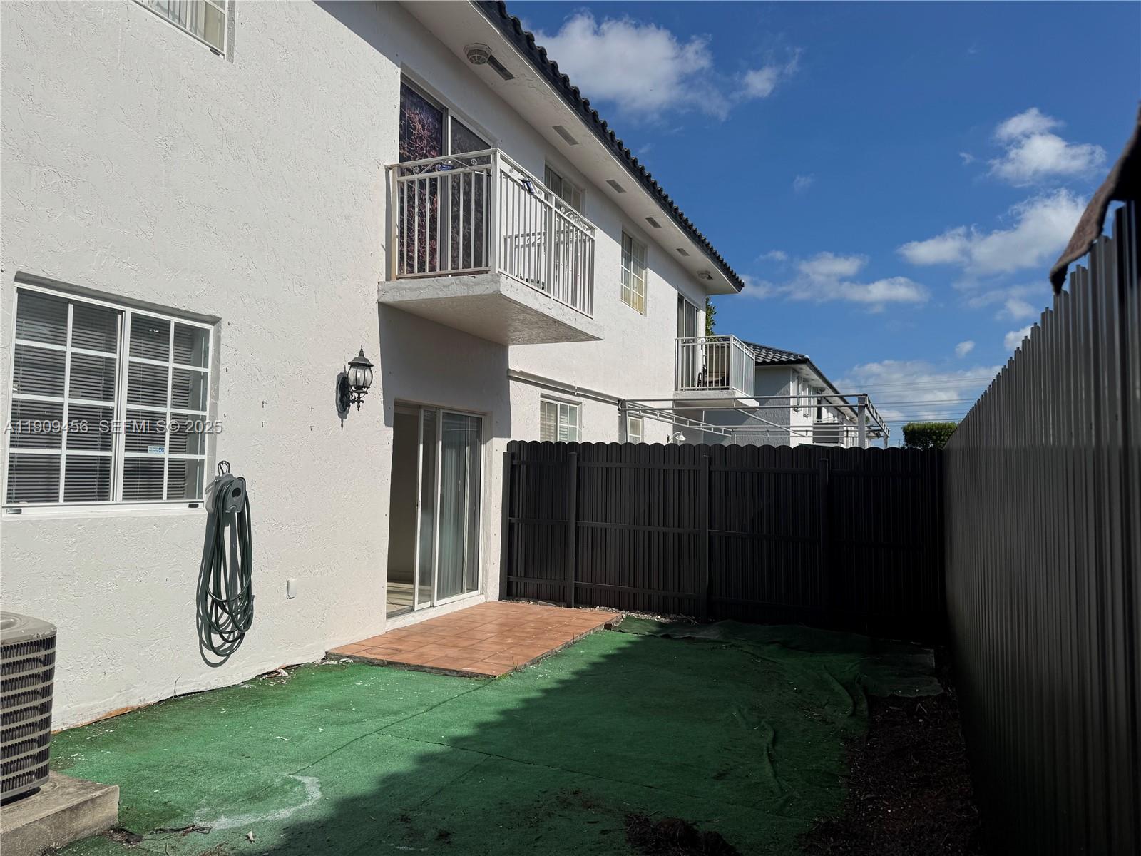 7542 NW 175th St #7542 Hialeah, FL 33015