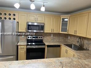 7542 NW 175th St #7542 Hialeah, FL 33015