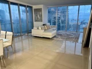 465 Brickell Ave #5402