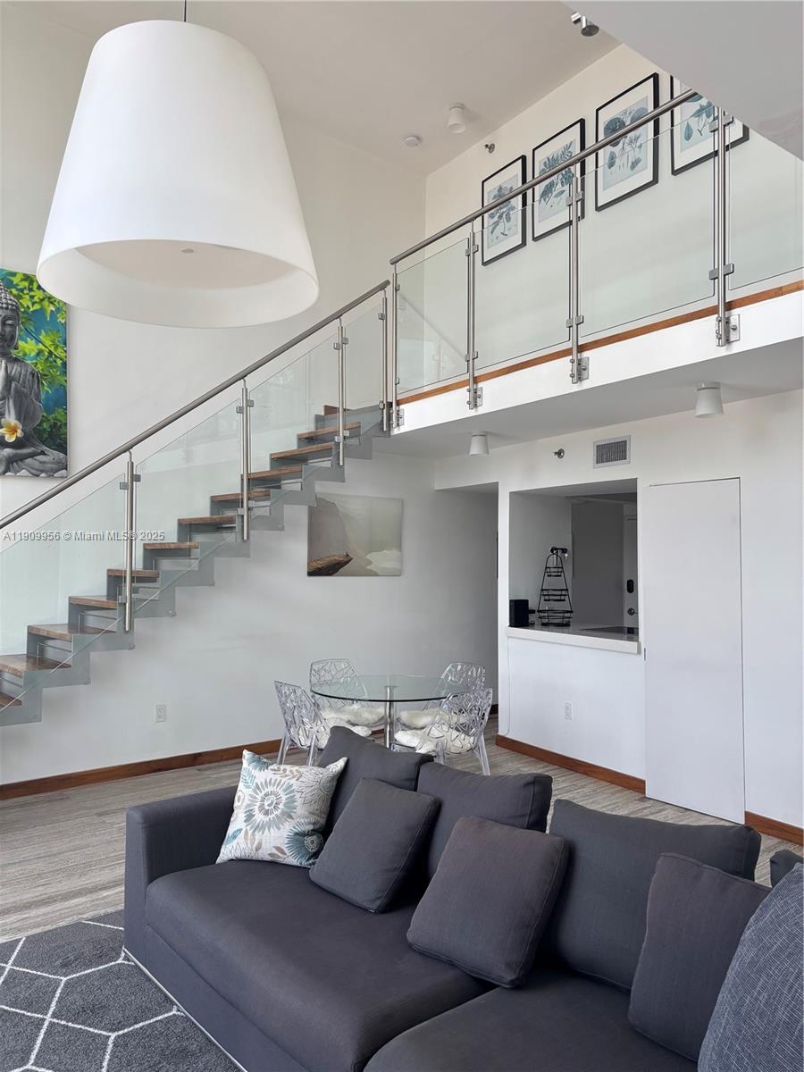 221 Jefferson Ave #15