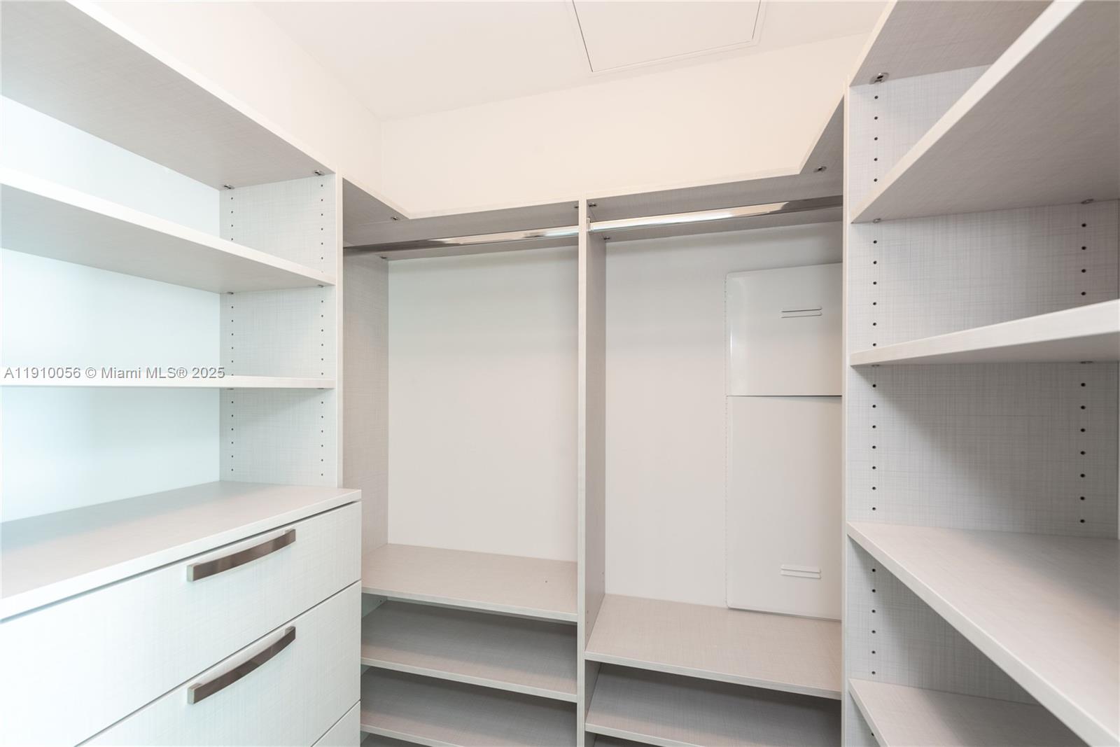 950 Brickell Bay Dr #4007 Miami, FL 33131