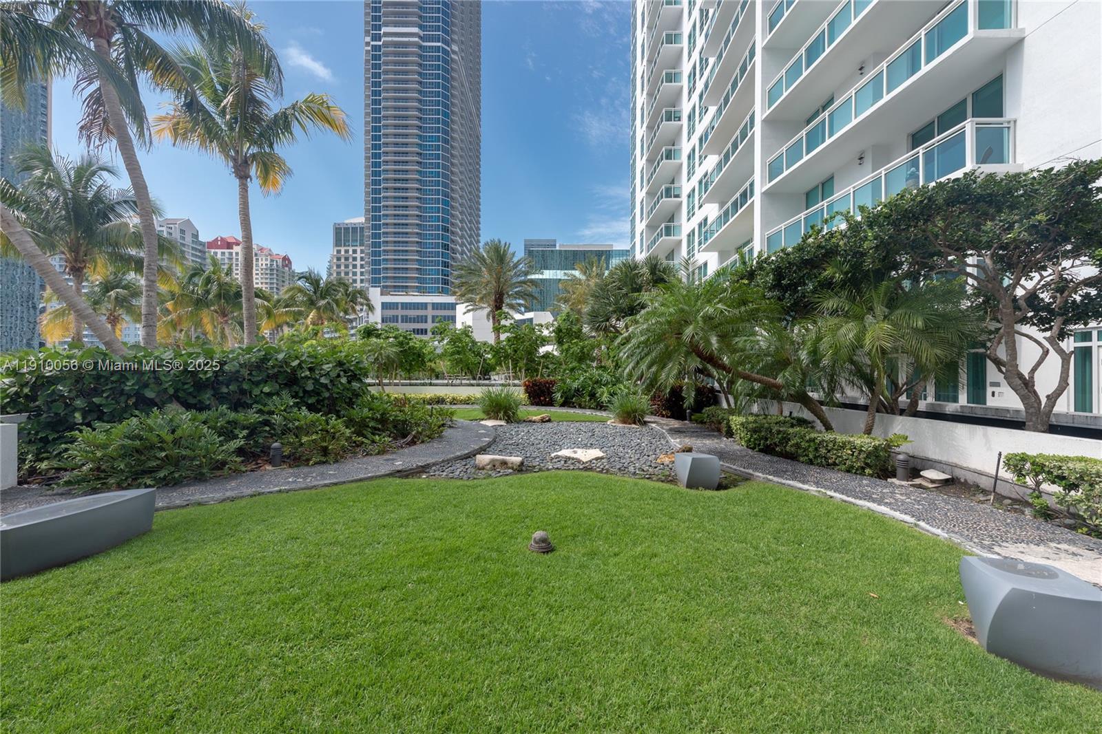 950 Brickell Bay Dr #4007 Miami, FL 33131