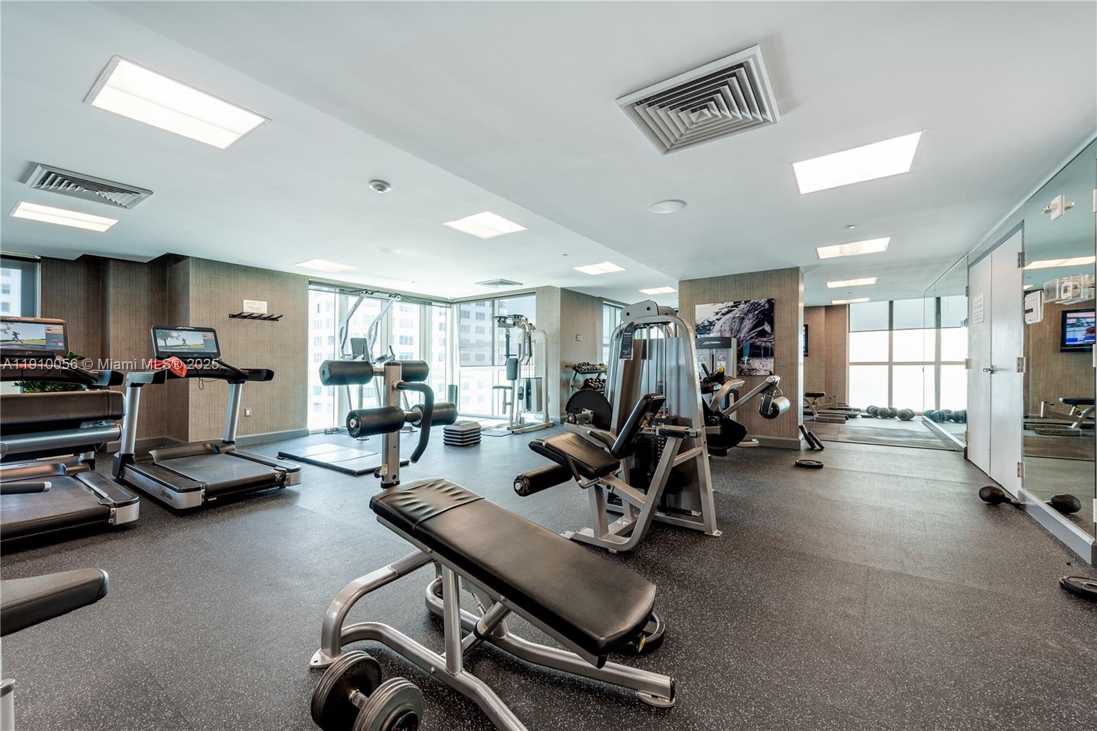 950 Brickell Bay Dr #4007 Miami, FL 33131