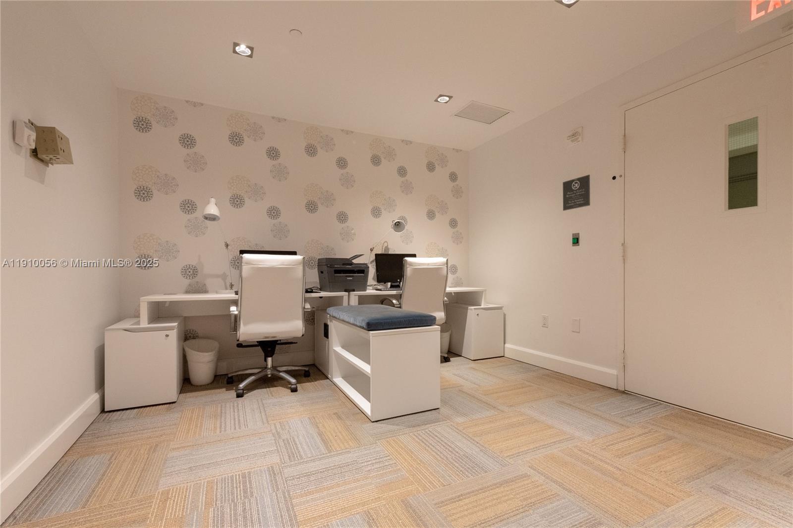 950 Brickell Bay Dr #4007 Miami, FL 33131