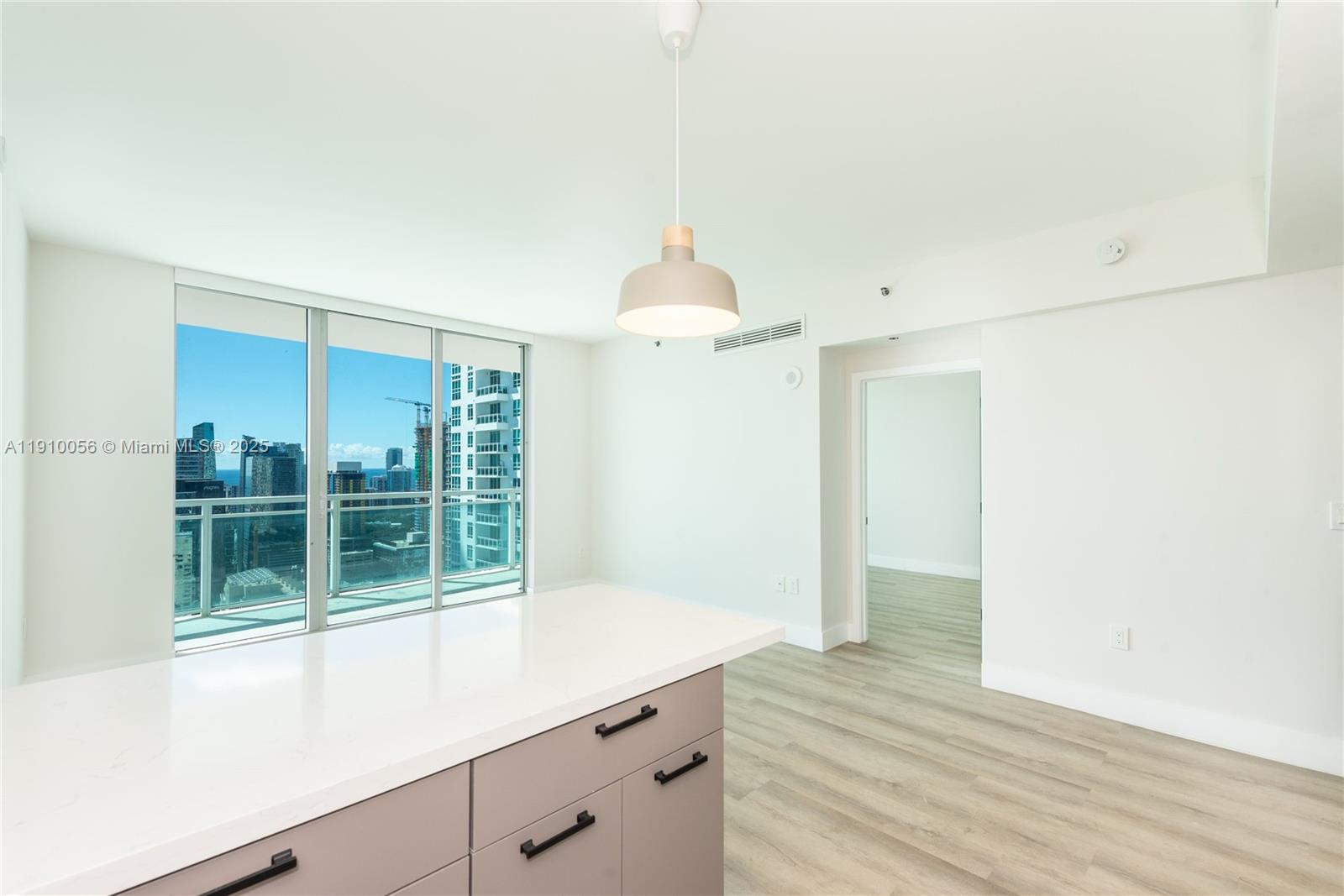 950 Brickell Bay Dr #4007 Miami, FL 33131