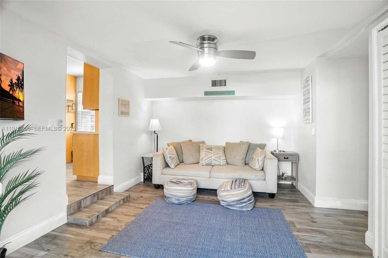 1611 Mayo St Hollywood, FL 33020