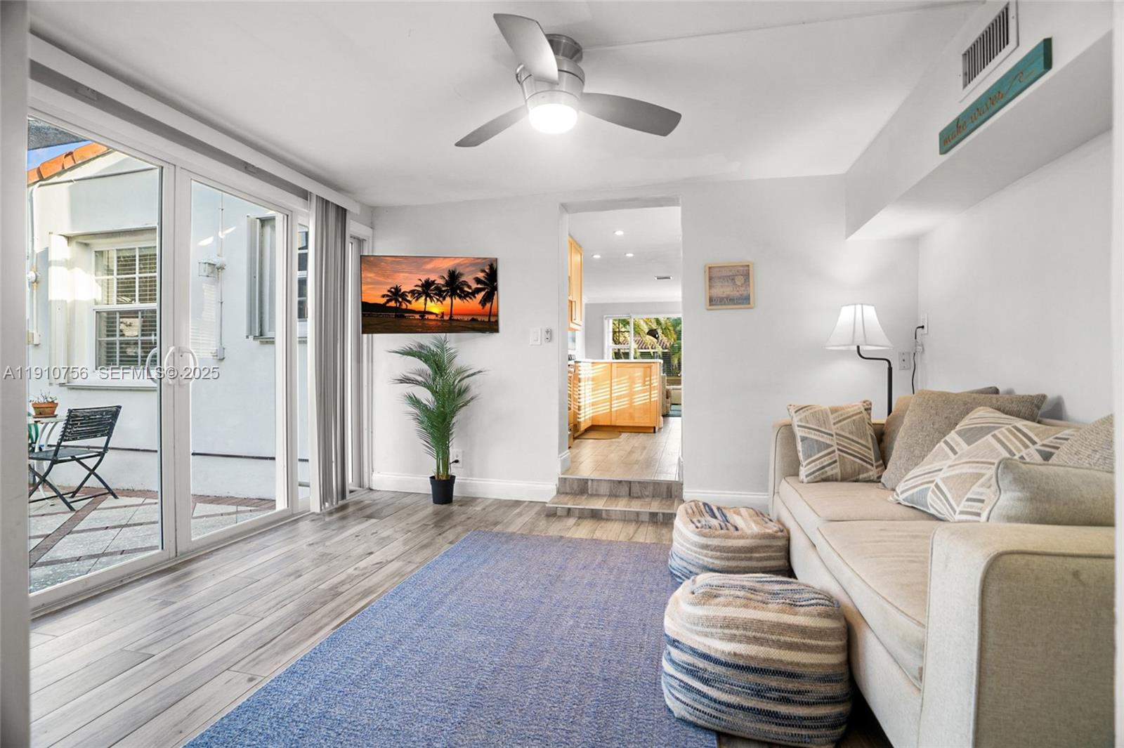 1611 Mayo St Hollywood, FL 33020