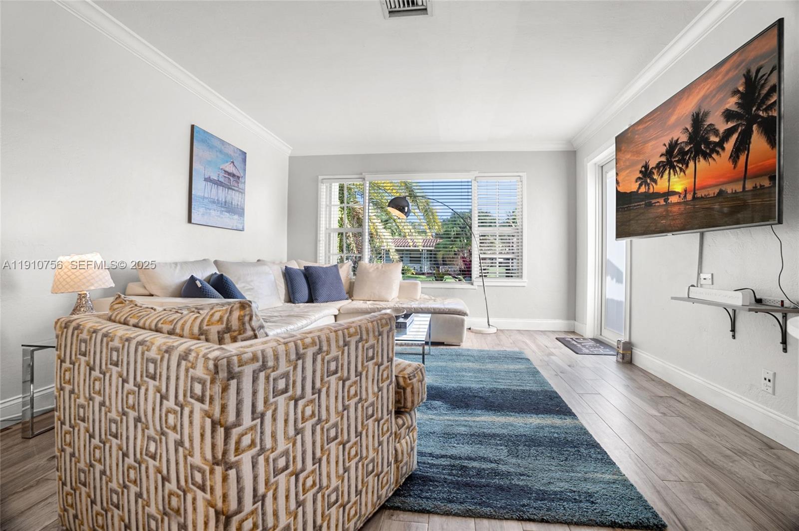 1611 Mayo St Hollywood, FL 33020