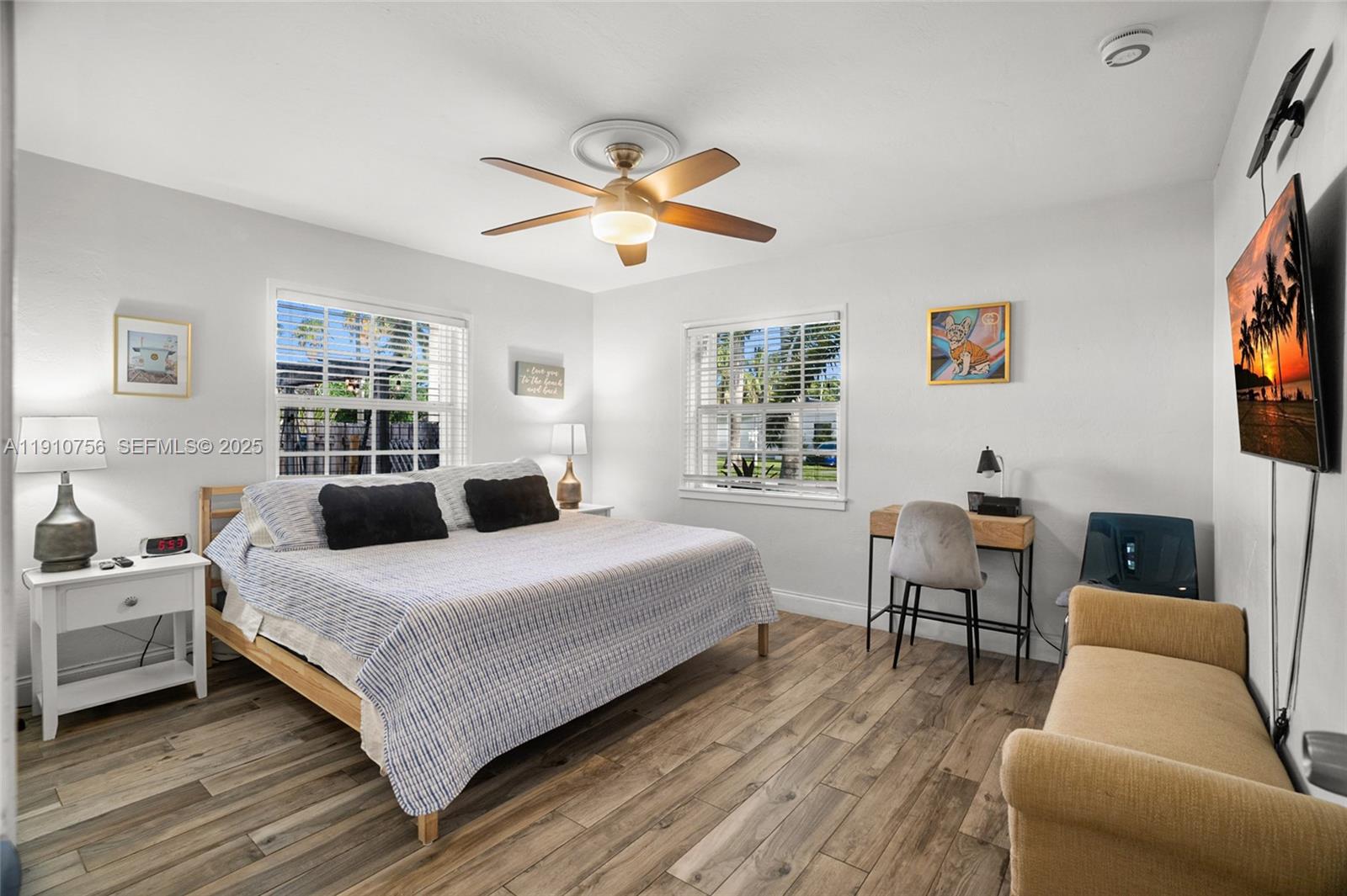 1611 Mayo St Hollywood, FL 33020