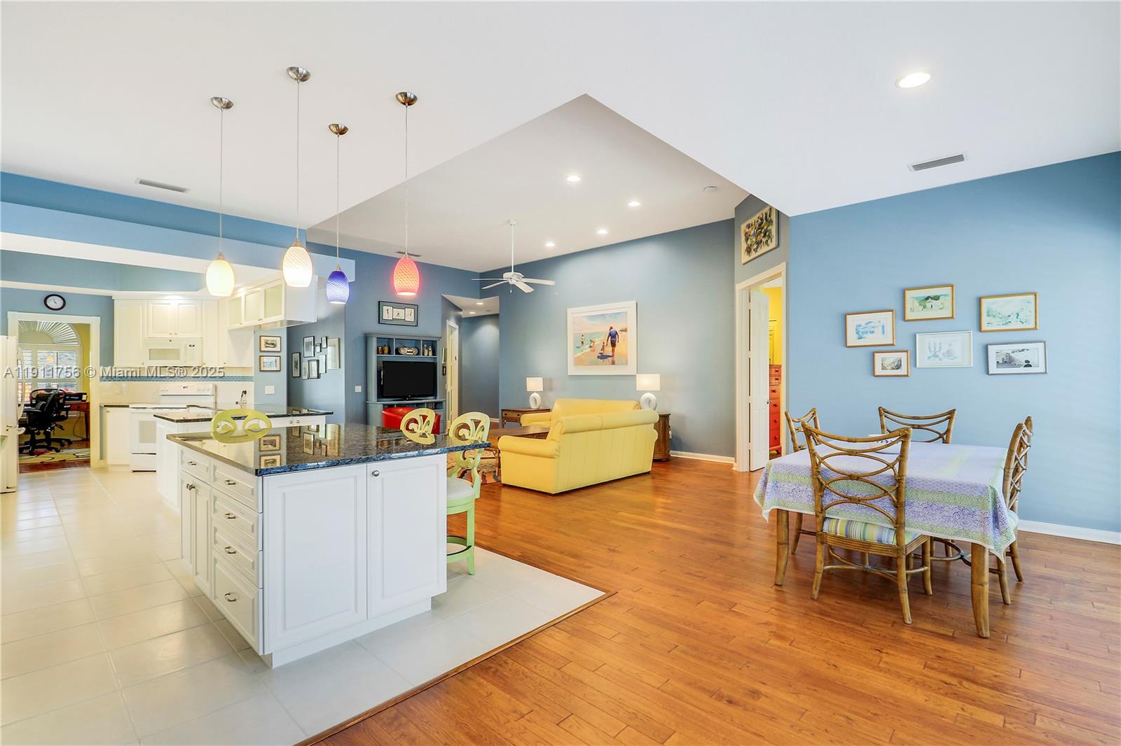 4909 Grassleaf Dr Palm Beach Gardens, FL 33418