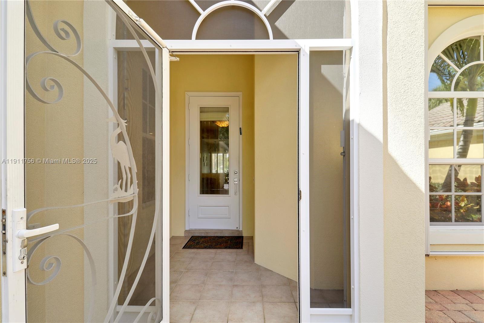 4909 Grassleaf Dr Palm Beach Gardens, FL 33418