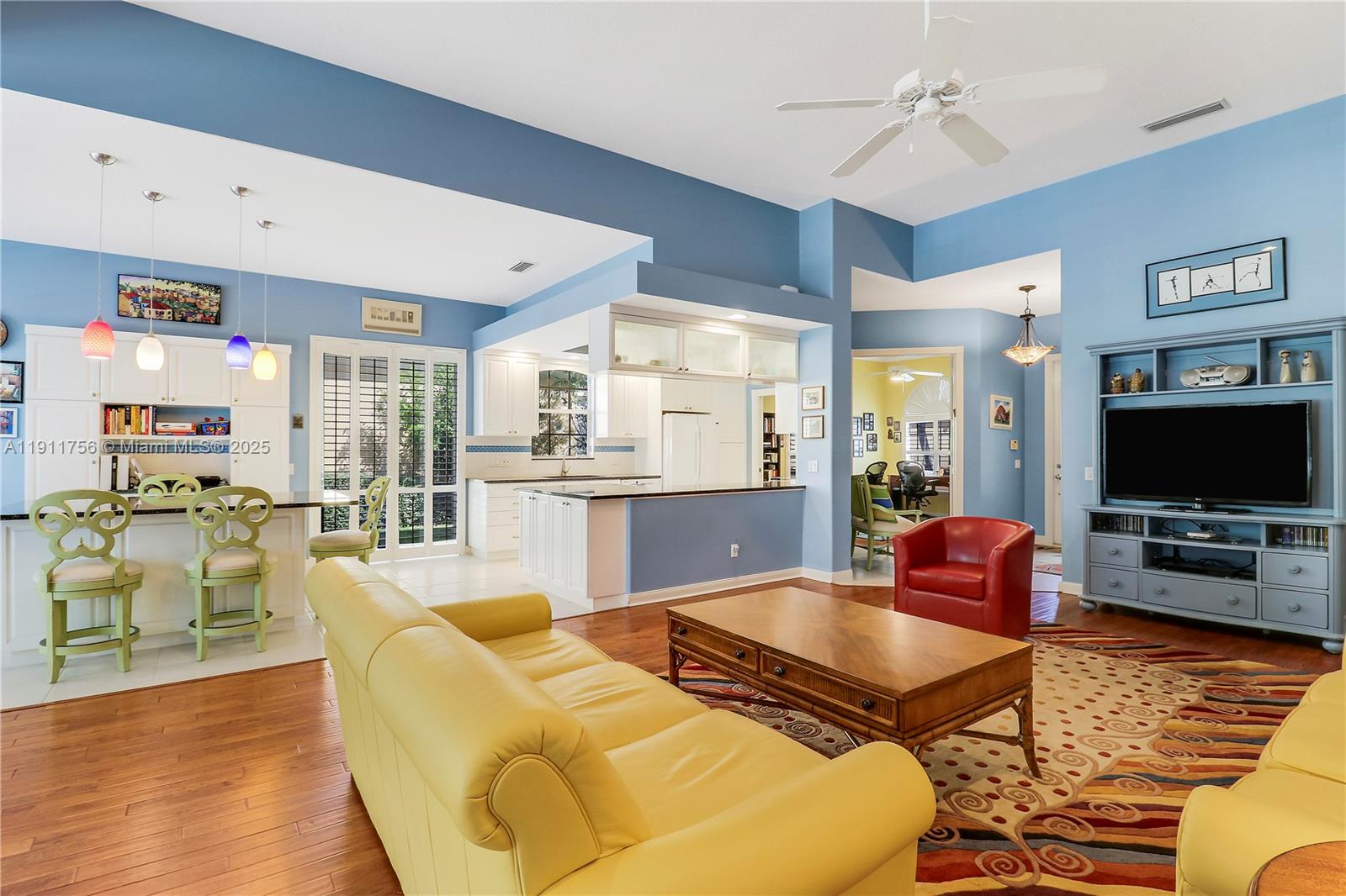 4909 Grassleaf Dr Palm Beach Gardens, FL 33418