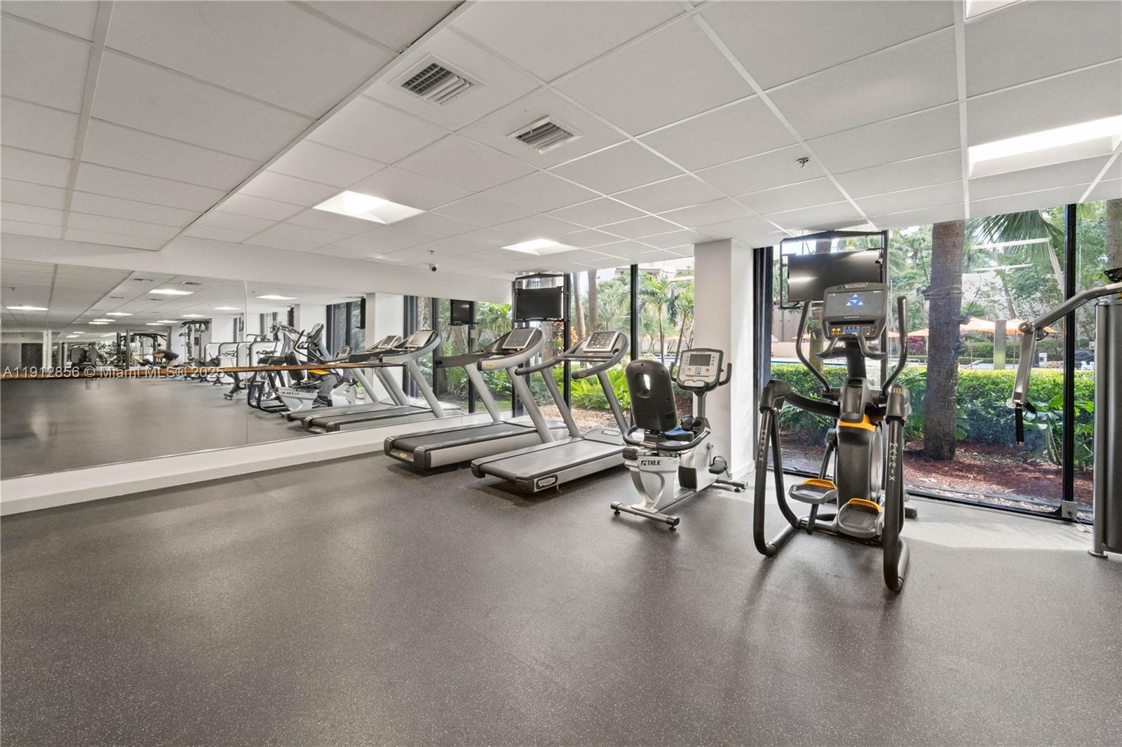 540 Brickell Key Dr #1406 Miami, FL 33131