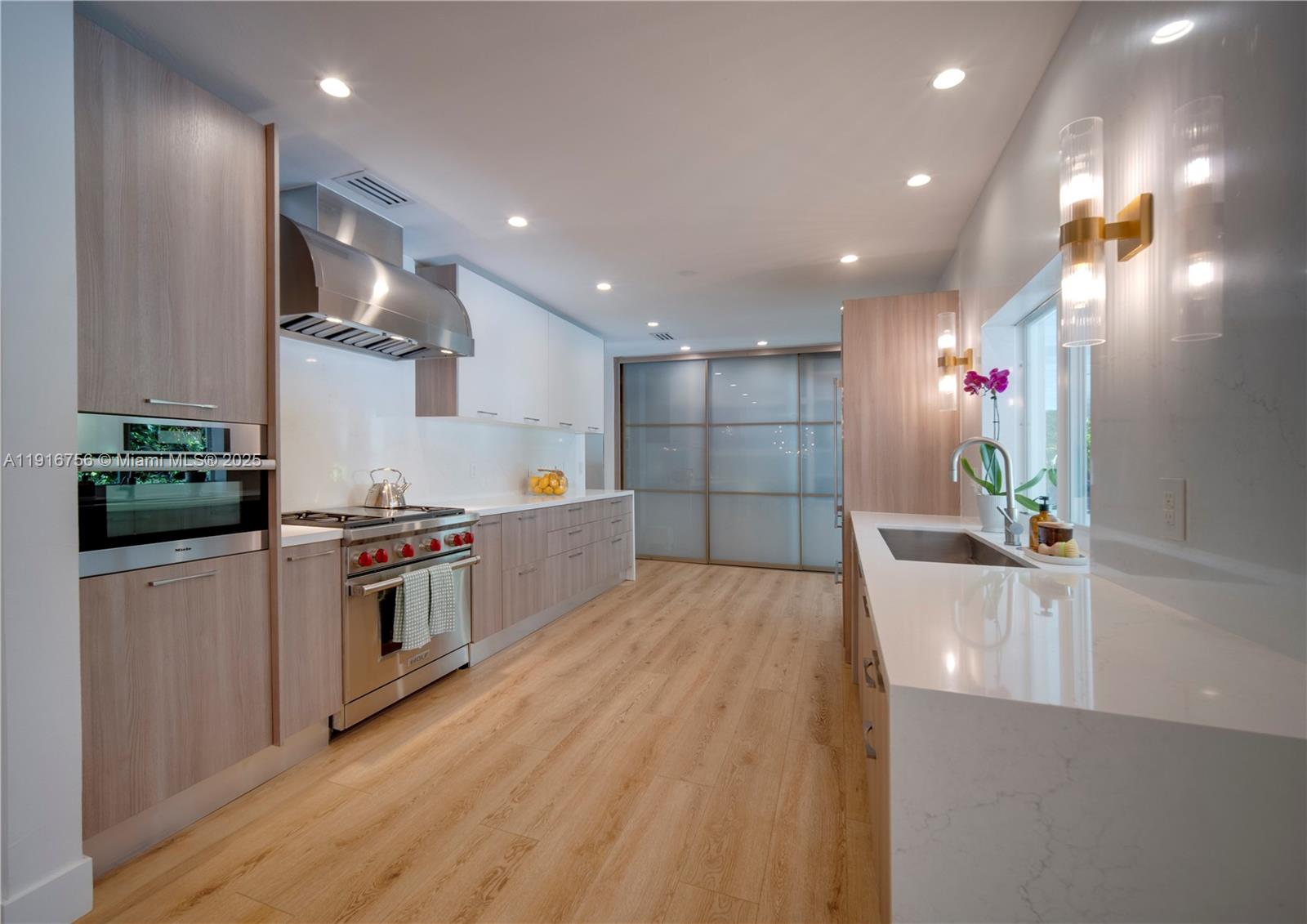 11905 SW 67th Ave Pinecrest, FL 33156