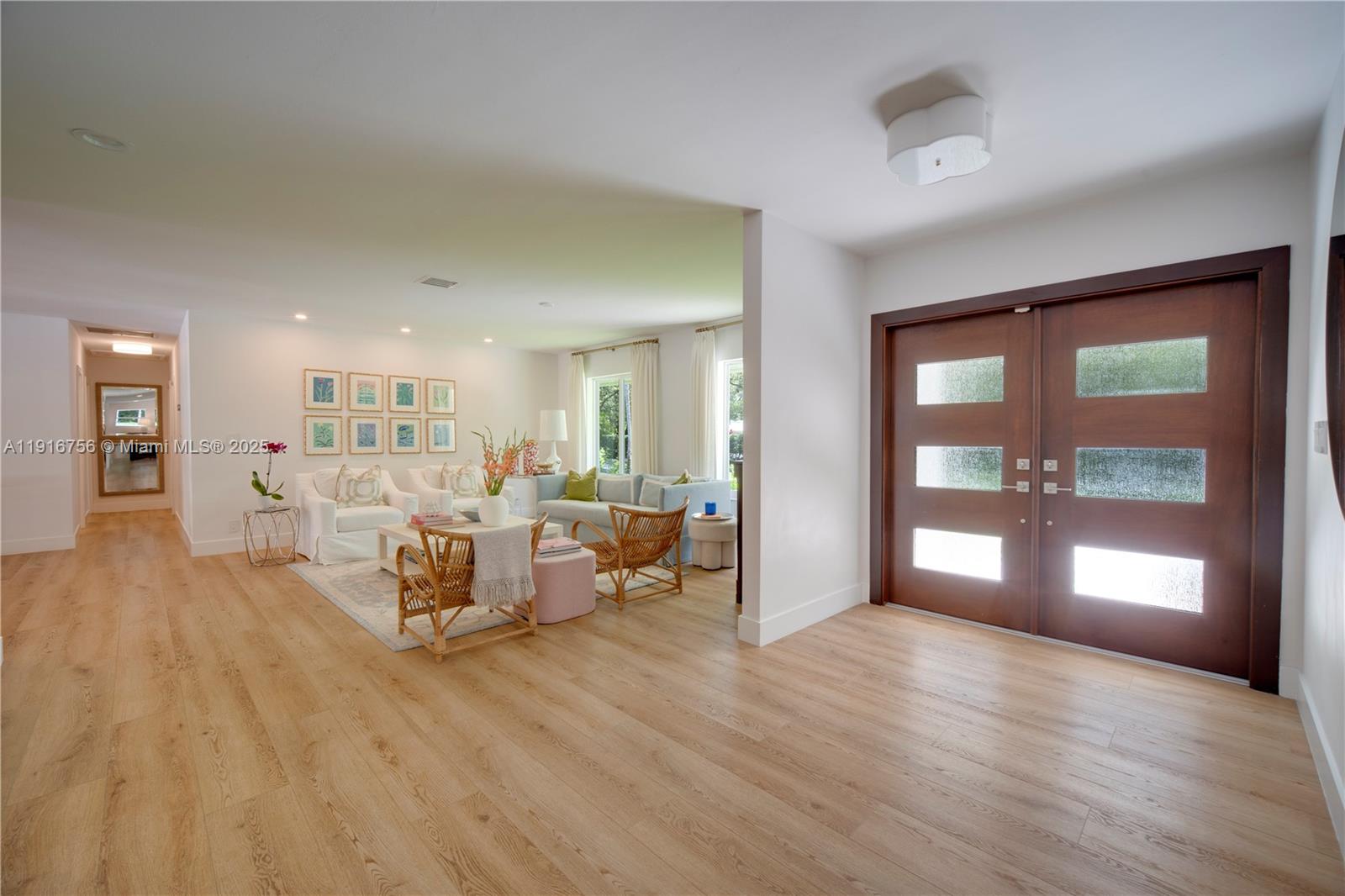 11905 SW 67th Ave Pinecrest, FL 33156