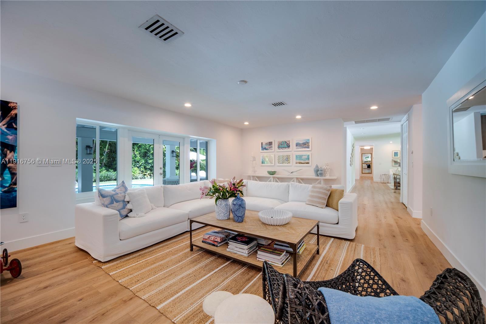 11905 SW 67th Ave Pinecrest, FL 33156