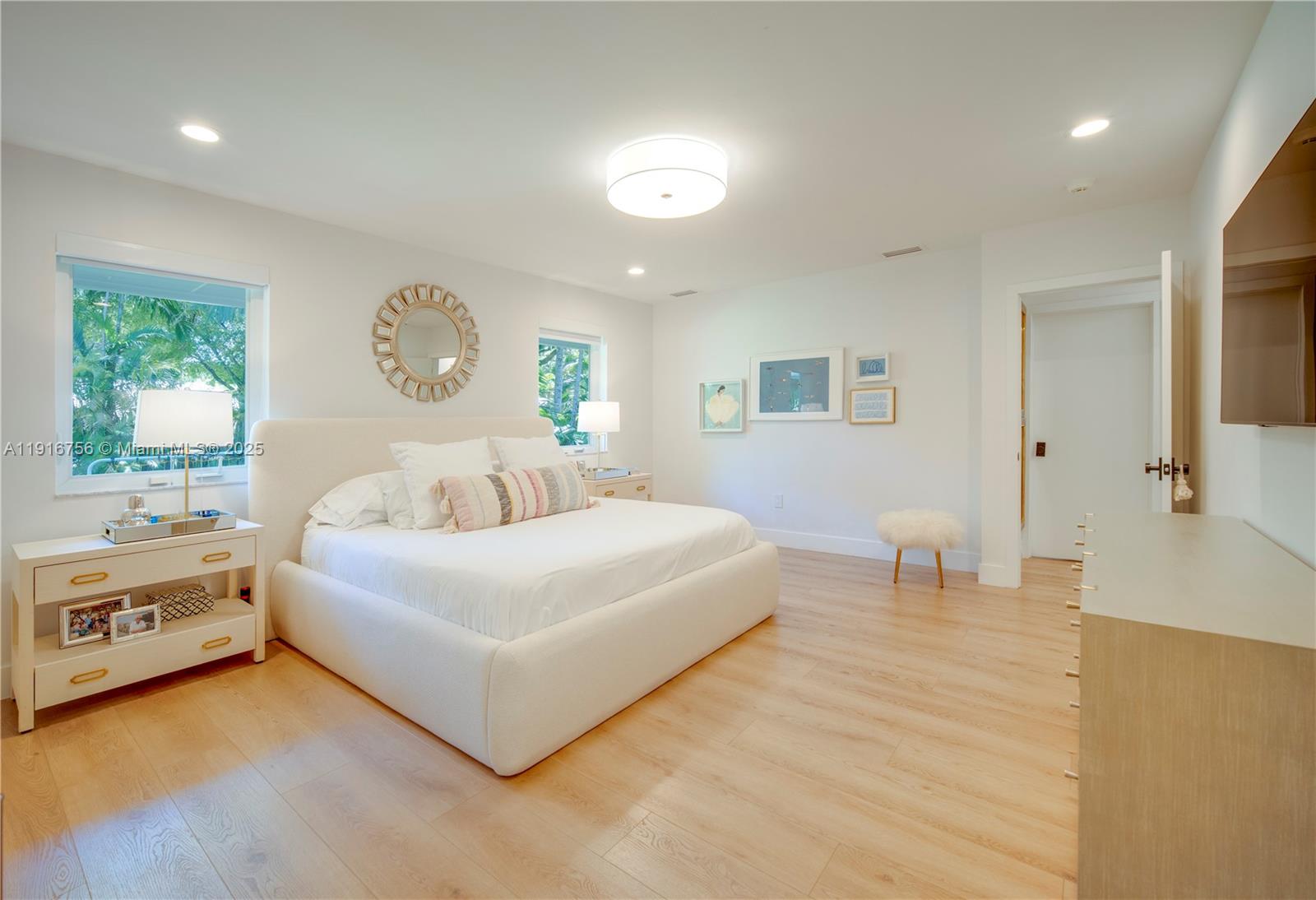 11905 SW 67th Ave Pinecrest, FL 33156