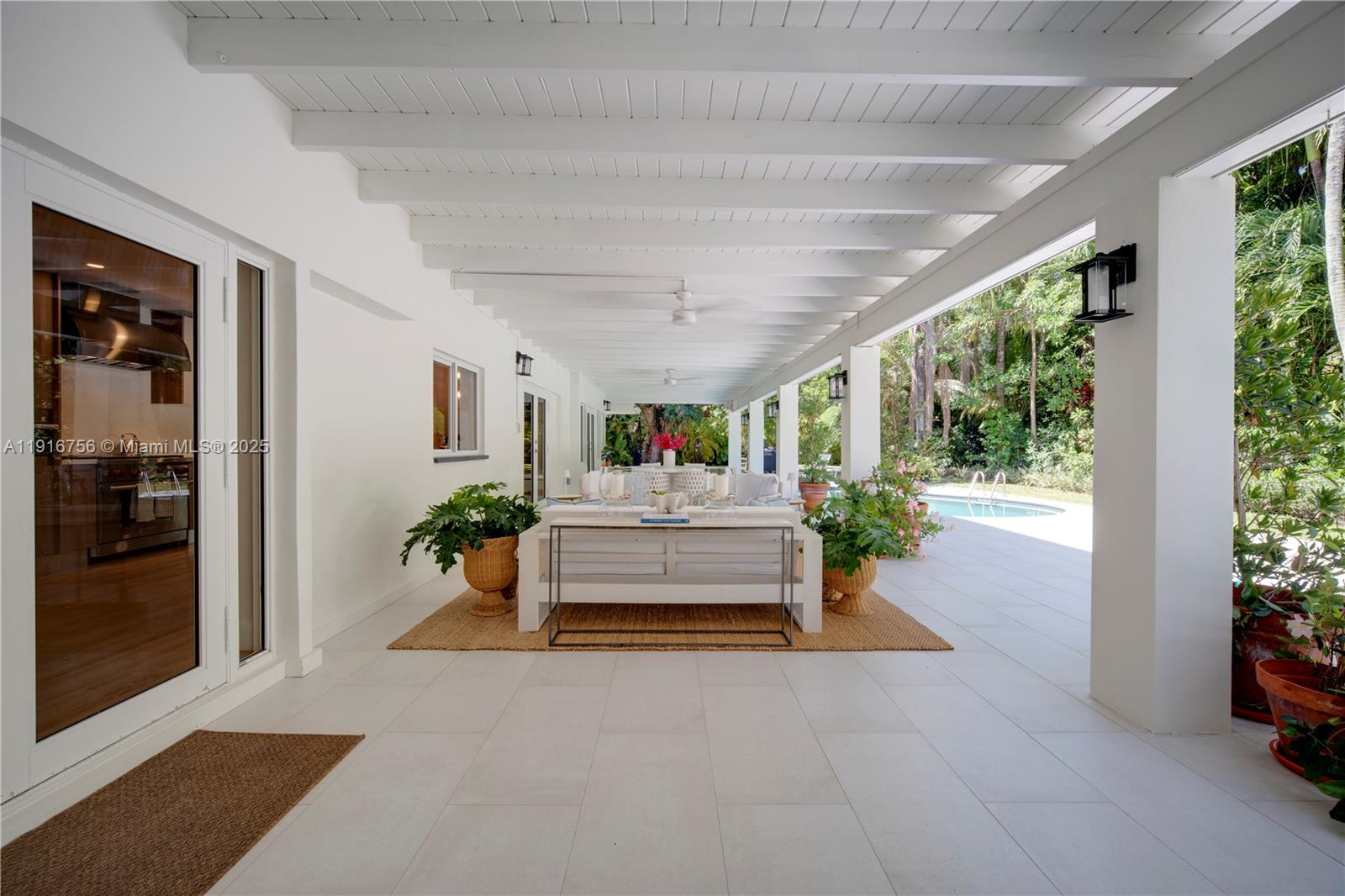 11905 SW 67th Ave Pinecrest, FL 33156