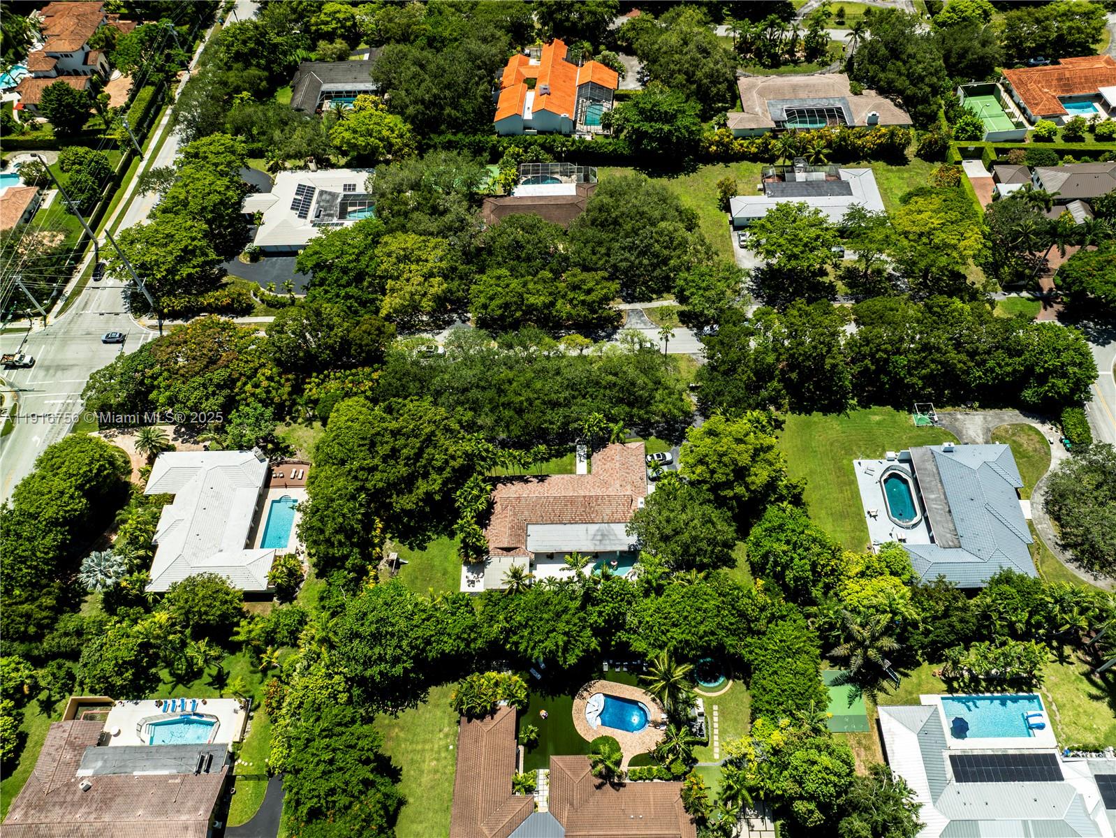 11905 SW 67th Ave Pinecrest, FL 33156