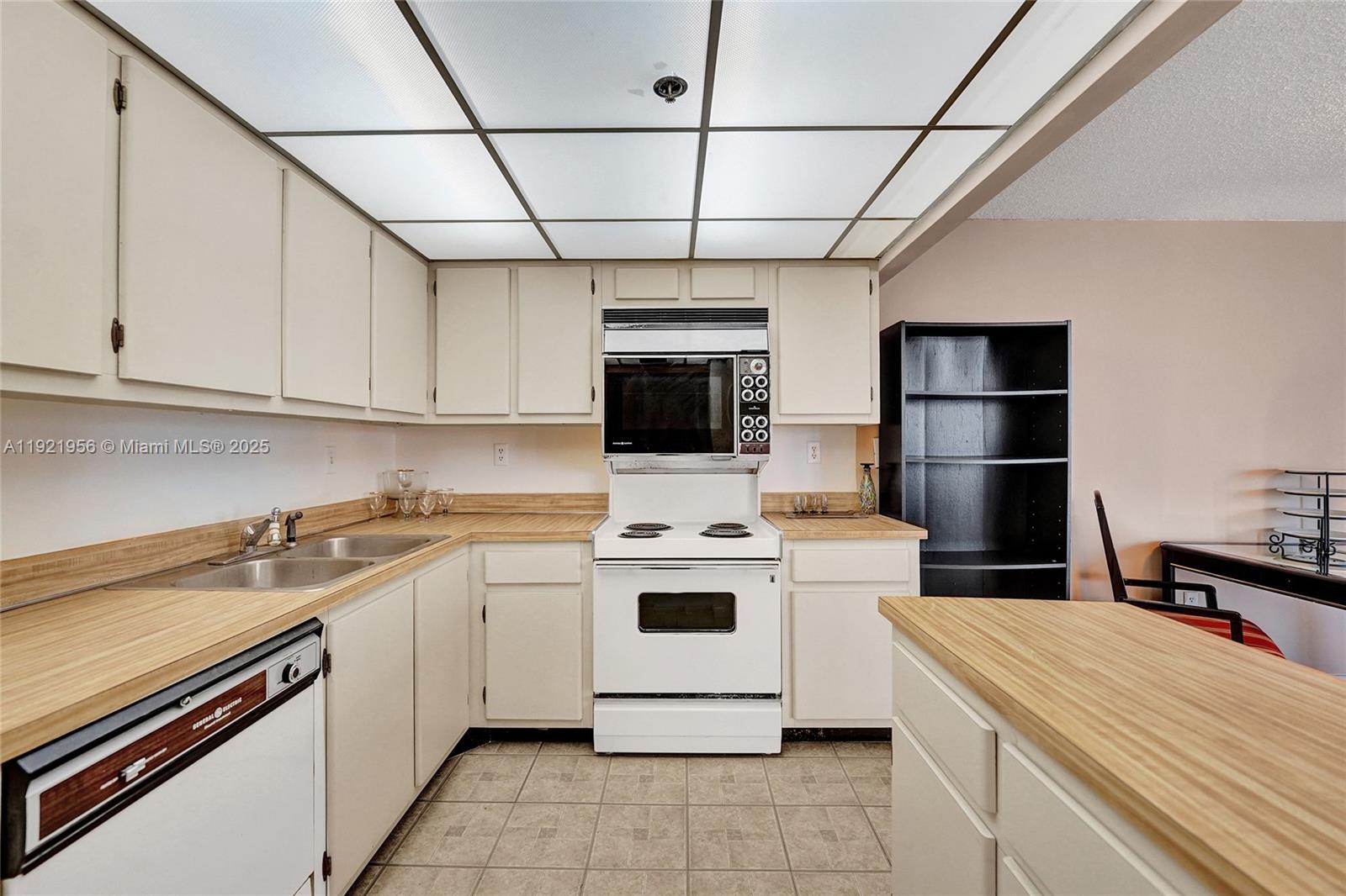 image Winston Towers14