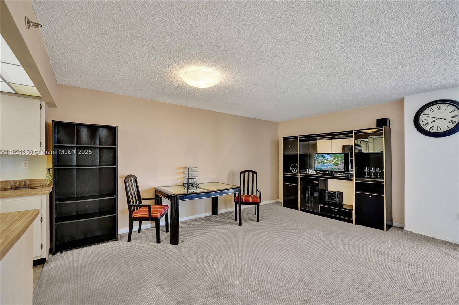 image Winston Towers29