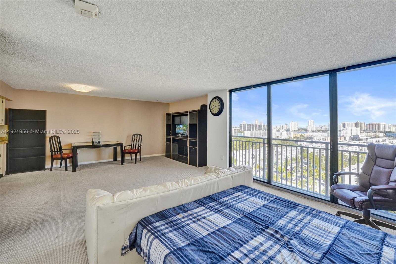 image Winston Towers35