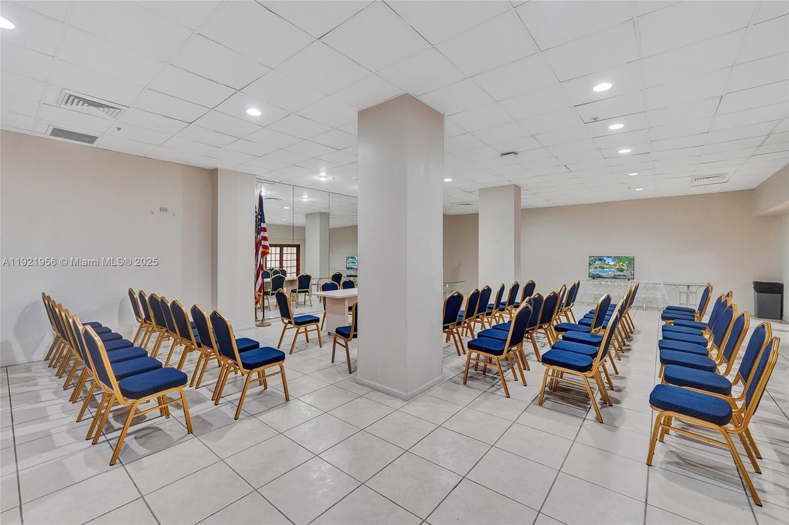 image Winston Towers40