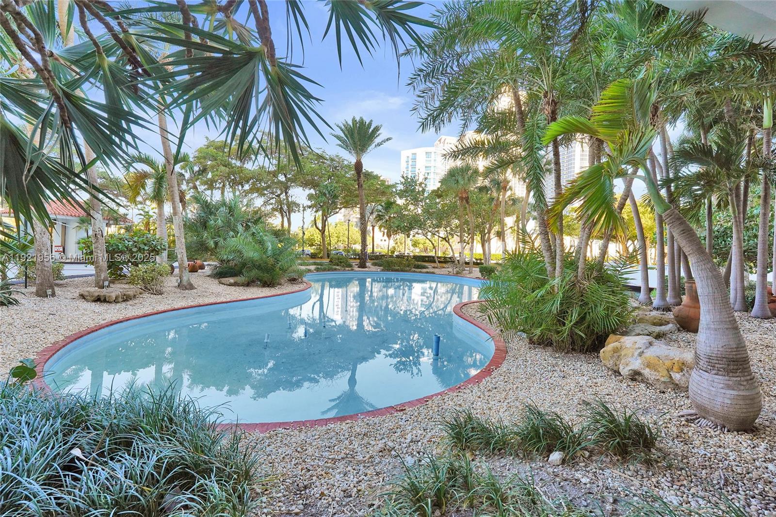 image Winston Towers50