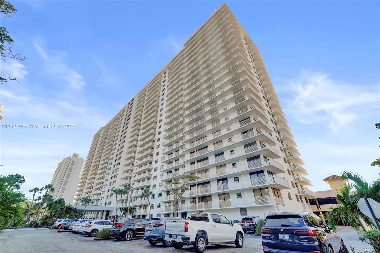 image Winston Towers52