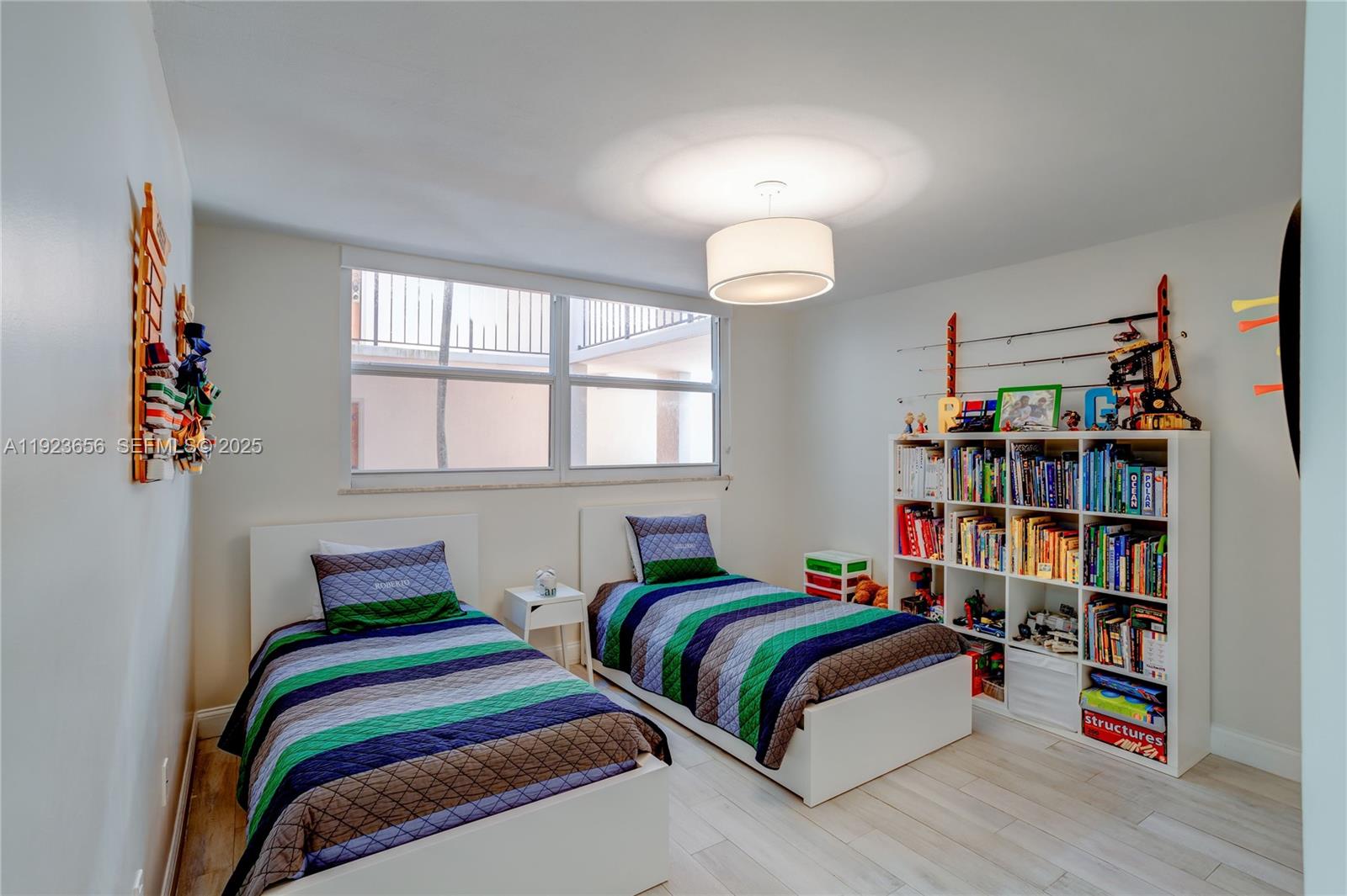 55 Ocean Ln Dr #2033 Key Biscayne, FL 33149