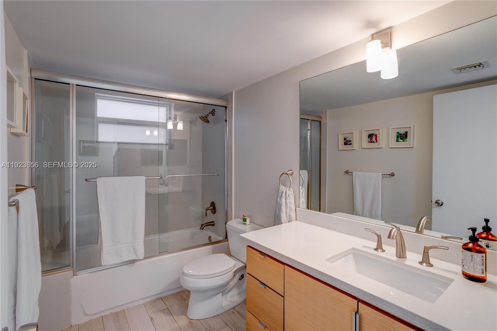 55 Ocean Ln Dr #2033 Key Biscayne, FL 33149