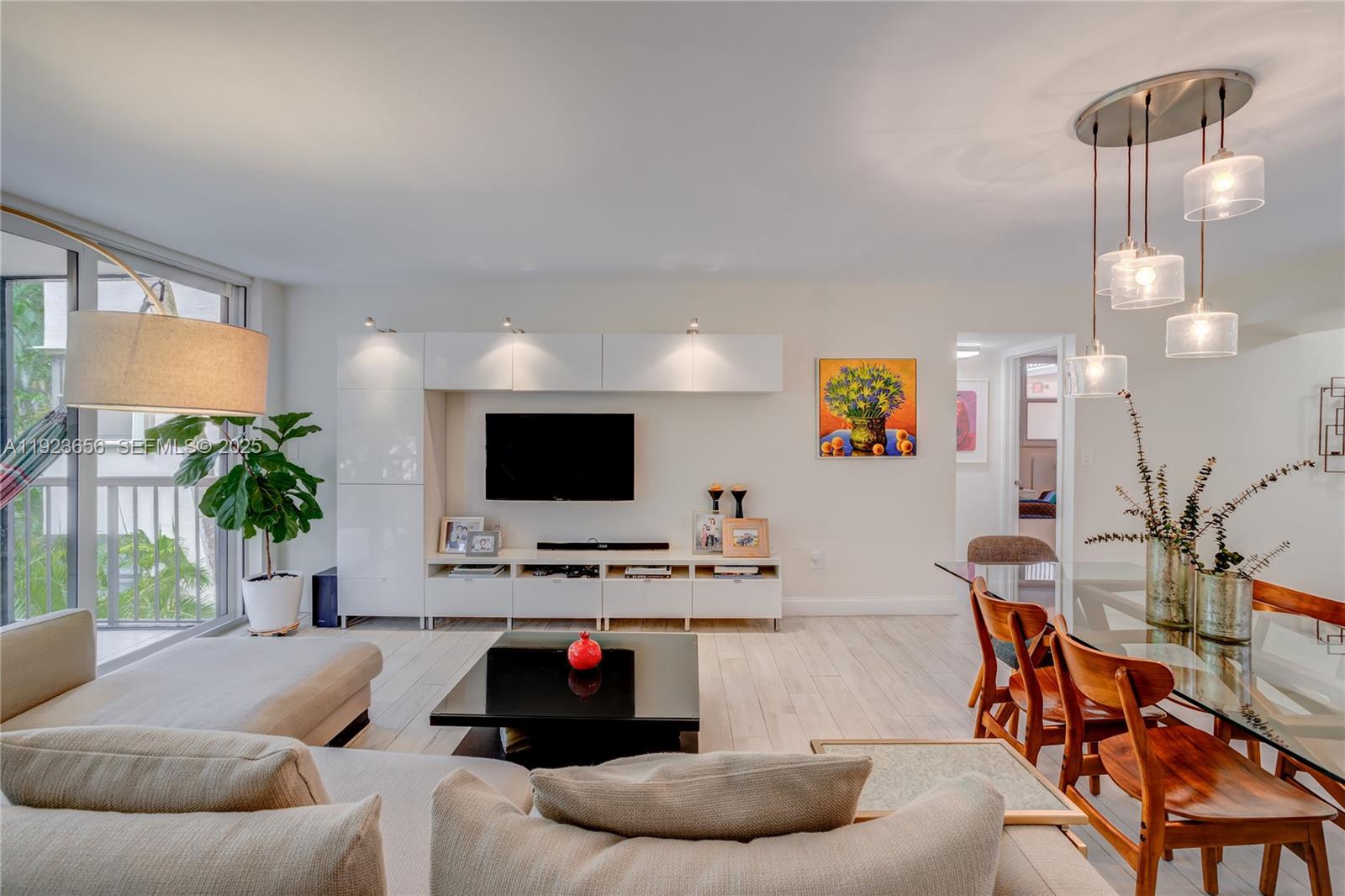 55 Ocean Ln Dr #2033 Key Biscayne, FL 33149