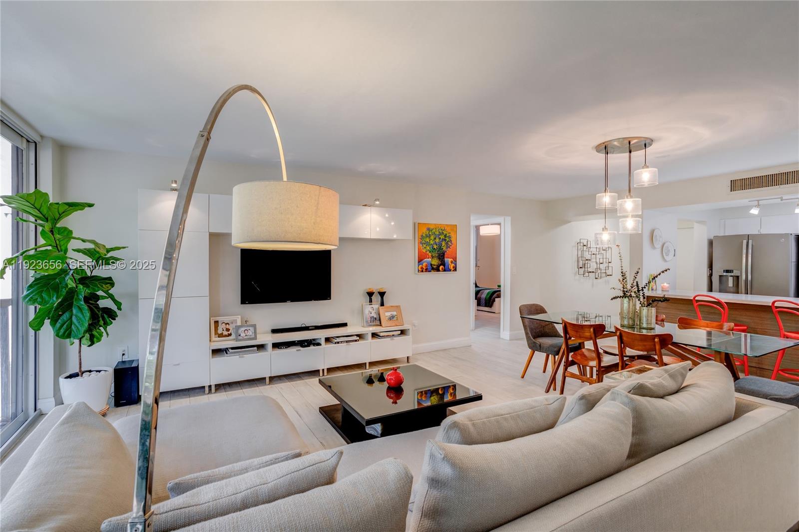 55 Ocean Ln Dr #2033 Key Biscayne, FL 33149