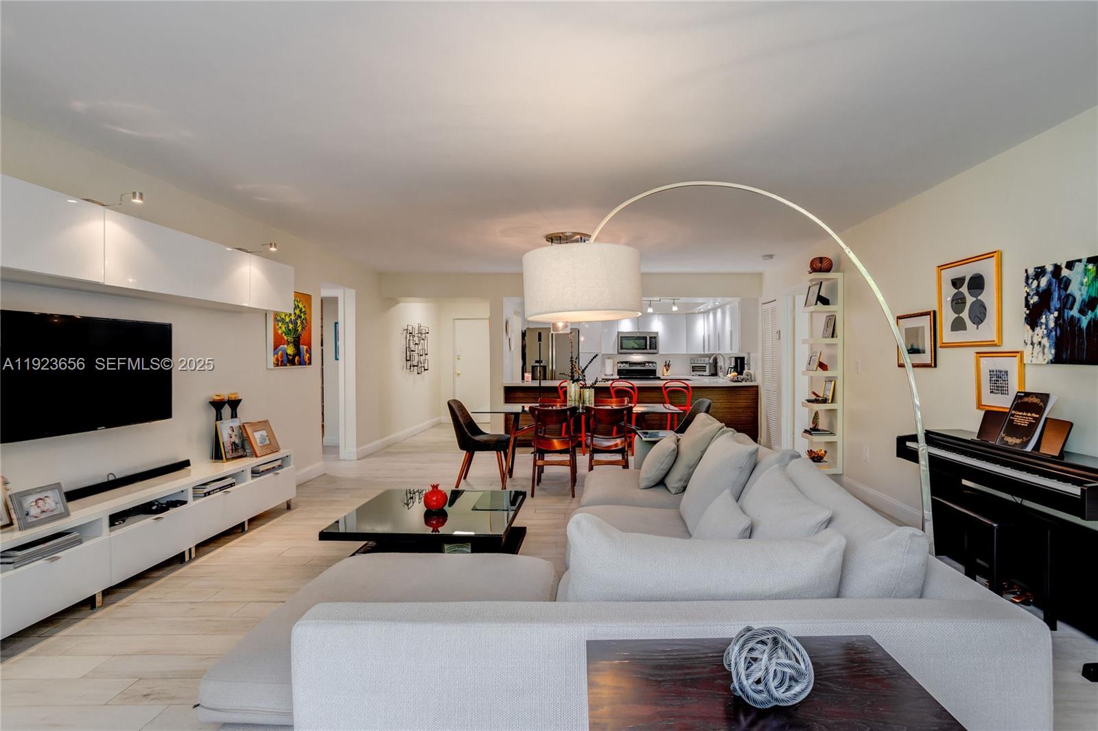 55 Ocean Ln Dr #2033 Key Biscayne, FL 33149