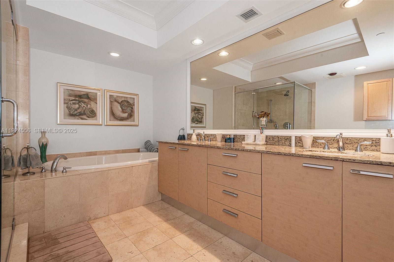 image Beach Club 118