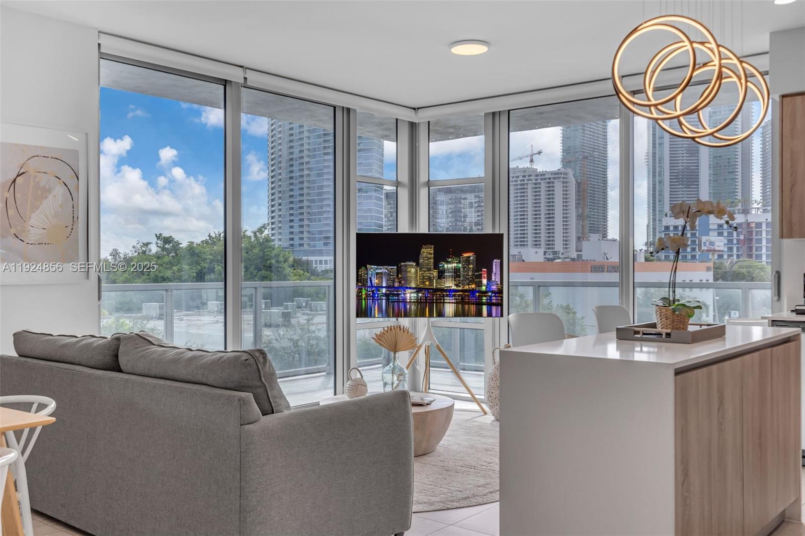 3900 Biscayne Blvd #S-312 Miami, FL 33137