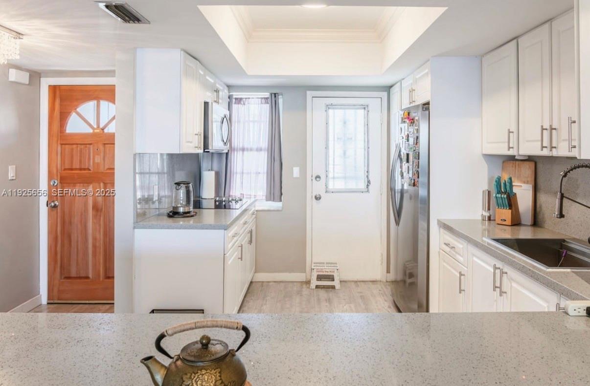 18555 NE 14th Ave #619