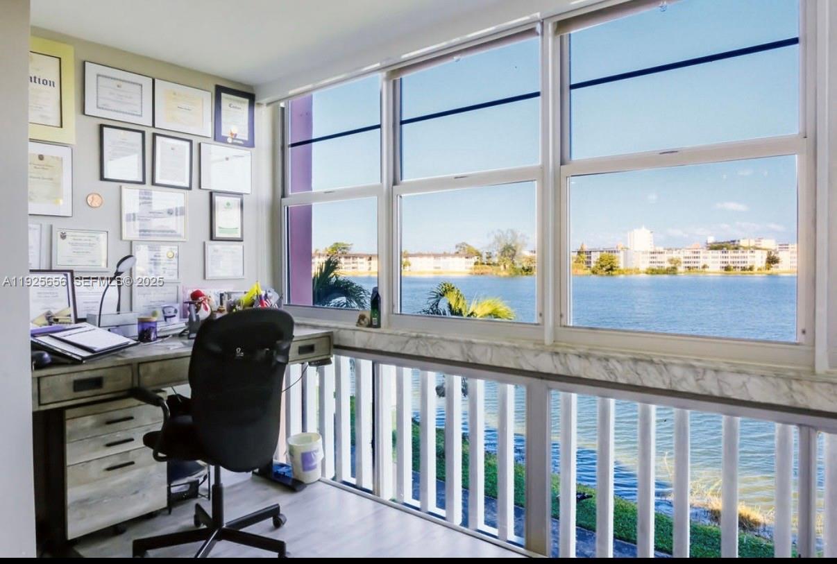 18555 NE 14th Ave #619 Miami, FL 33179