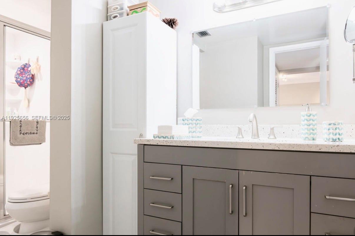 18555 NE 14th Ave #619 Miami, FL 33179